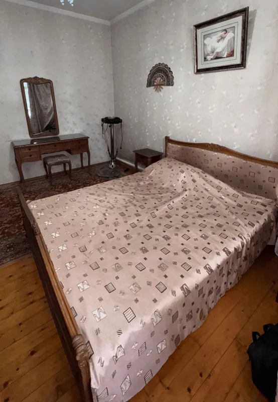 Продается румынский спальный гарнитур