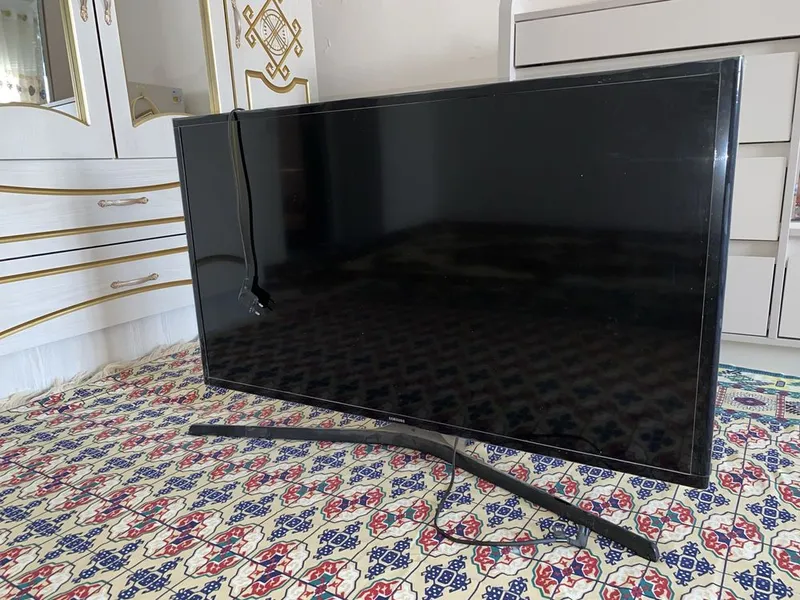 Samsung televizori sotiladi! 3 Samsung televizori sotiladi! 3