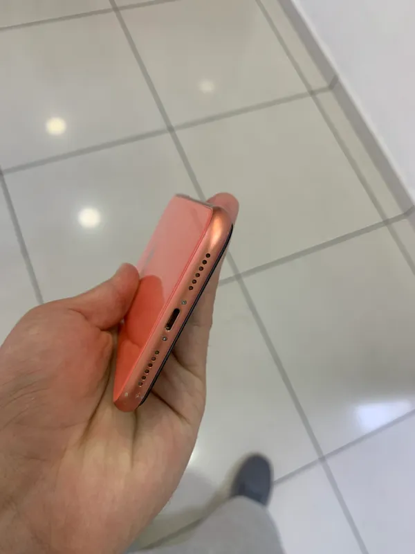iPhone XR 91% 256gb 5 iPhone XR 91% 256gb 5
