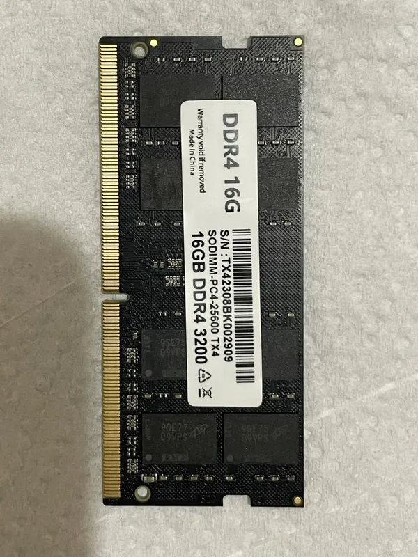 Оперативка DDR4 UDIMM 8 GB 2666 MHz/SODIMM 16 GB 3200 MHz/4 GB 2400MHz