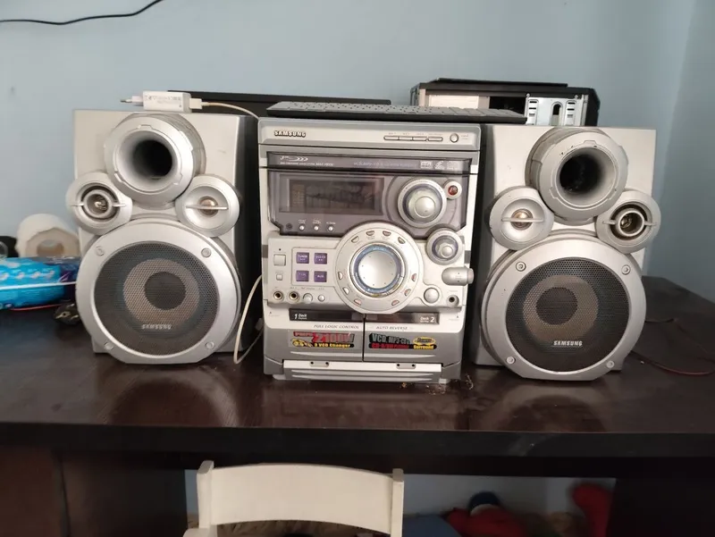 Muzikalniy sentr Muzikalniy sentr