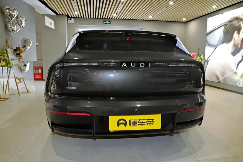 Audi E5 EV Sportback 2026 — фото 3