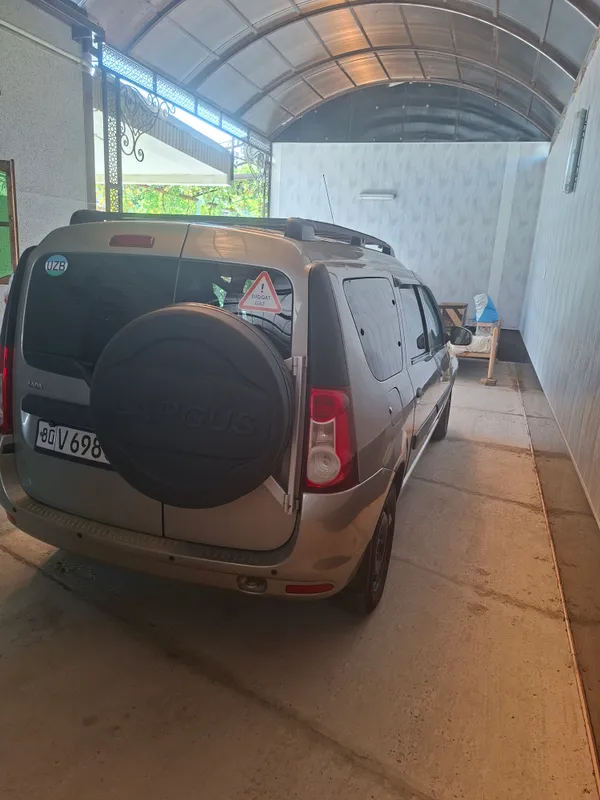 Lada Largus 2014 2