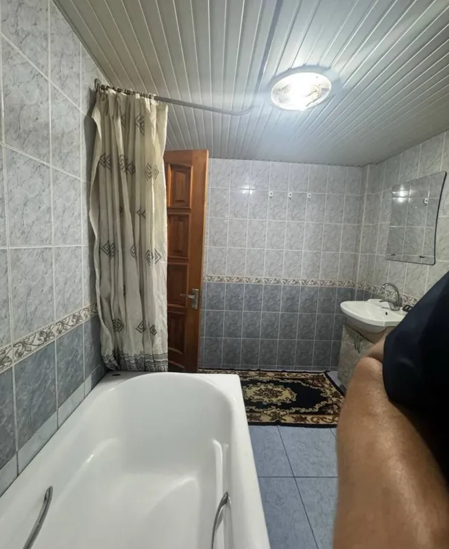 Продаётся просторная 4-комнатная квартира, 100 м², 3–4 этаж из 10, Яккасарайский район 8