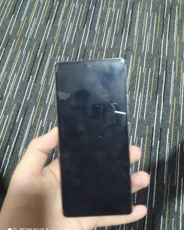 Tecno Canon 40 12/256gb 2
