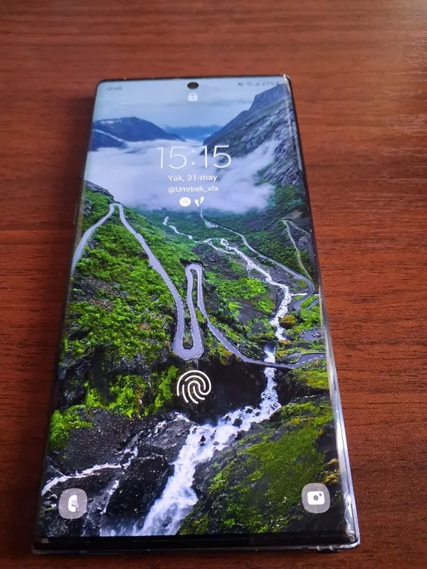 Note 10 plus Срочно сотилади 1млн 800минг