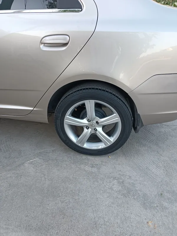 Kobalt Diska Balon Leksus dizayn 215 55 R17 Holati yaxshi — фото 4