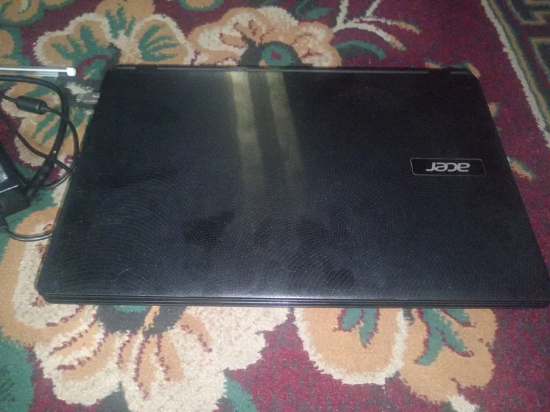 Acer noutbuk | Holati yaxshi | Zaryadka + 3