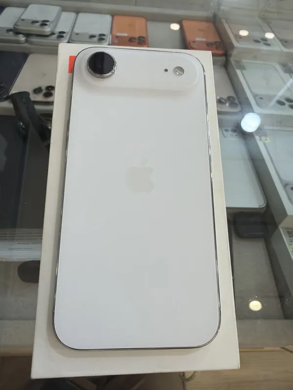 17 air 256 gb silver e sim e sim 96% batareka 17 air 256 gb silver e sim e sim 96% batareka