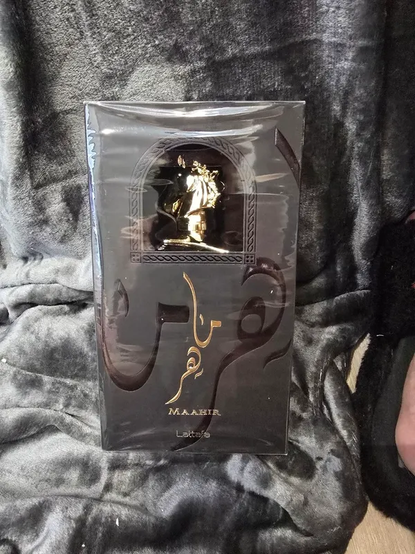 Парфюмерная вода унисекс Lattafa Maahir Black Edition