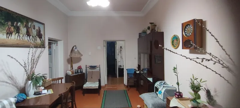 Kvartira sotiladi, Shota Rustaveli ko‘chasi, 4/3/4, yuqori qavat 3