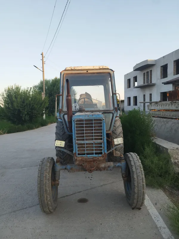 Belarus Mtz 80x traktor 2