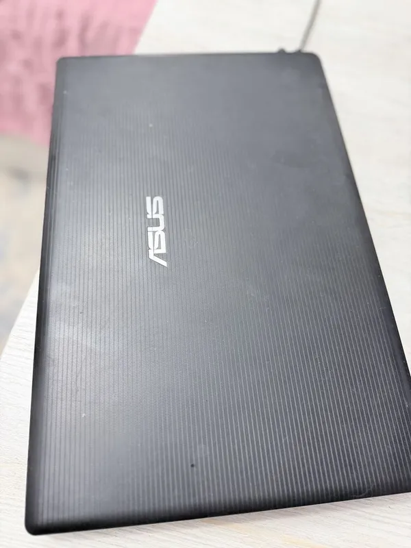 ASUS noutbuki sotiladi 2