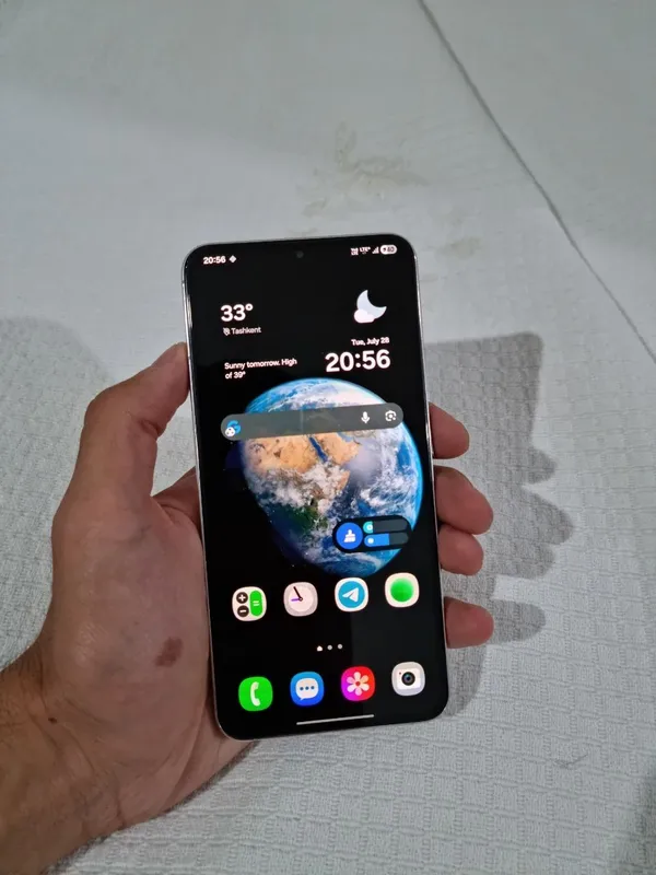 Samsung s22 Plus 5G 2 Samsung s22 Plus 5G 2