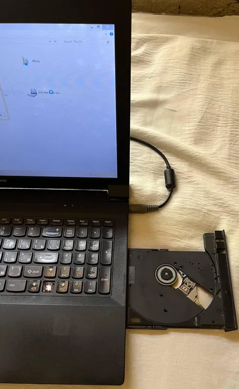Ноутбук Lenovo B590 (модель) 2
