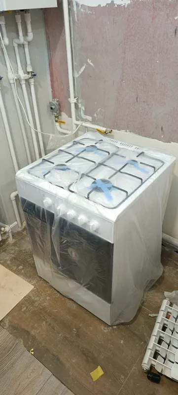 Продается новоя газ плита в белом цвете 2