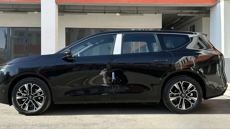 Nissan NX8 Gibrjd 6 Nissan NX8 Gibrjd 6