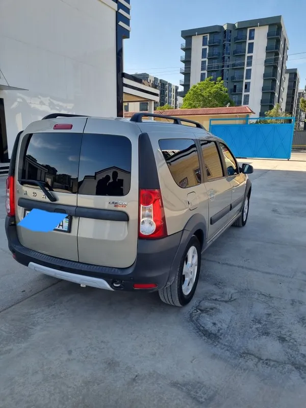 Lada largus cross 5 Lada largus cross 5