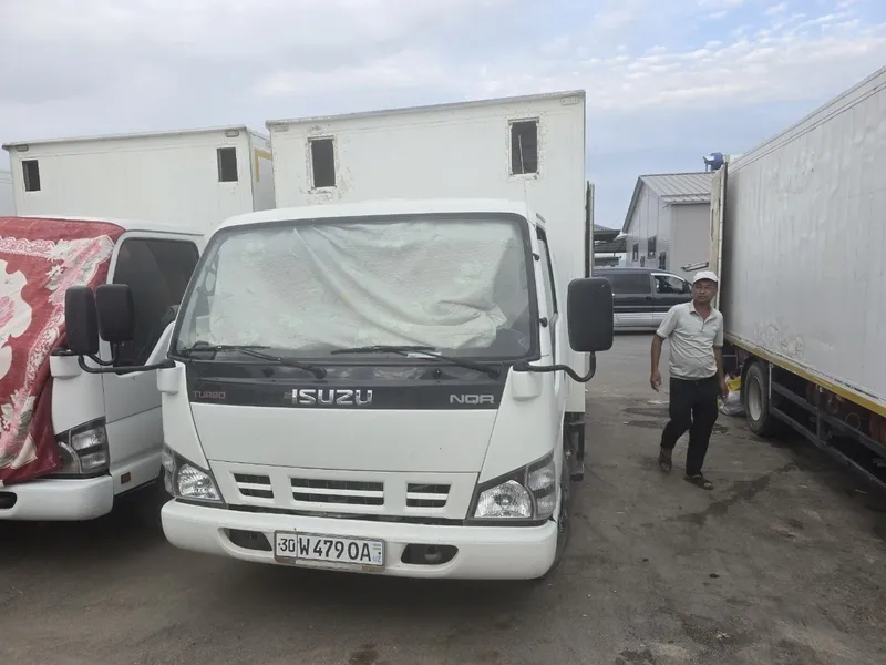 Исузи сотилада 2016 йил пробеги 185.000 метанда — фото 1 Исузи сотилада 2016 йил пробеги 185.000 метанда — фото 1