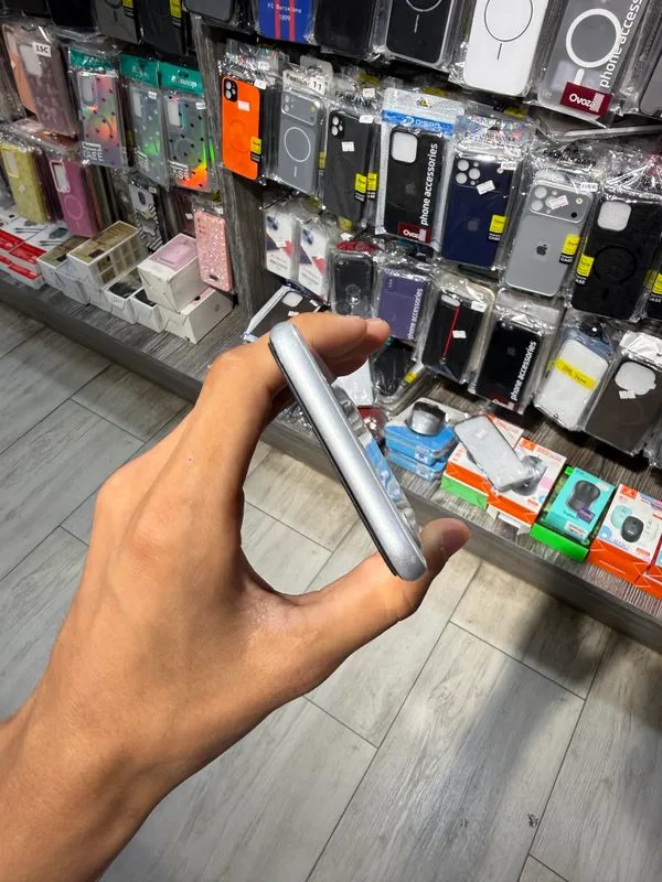 iPhone SE 2 2020 4 iPhone SE 2 2020 4