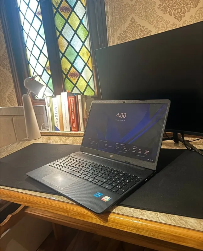 Hp komputer 8GB ram 256 GB xotira 128 GB graphic uchun 7