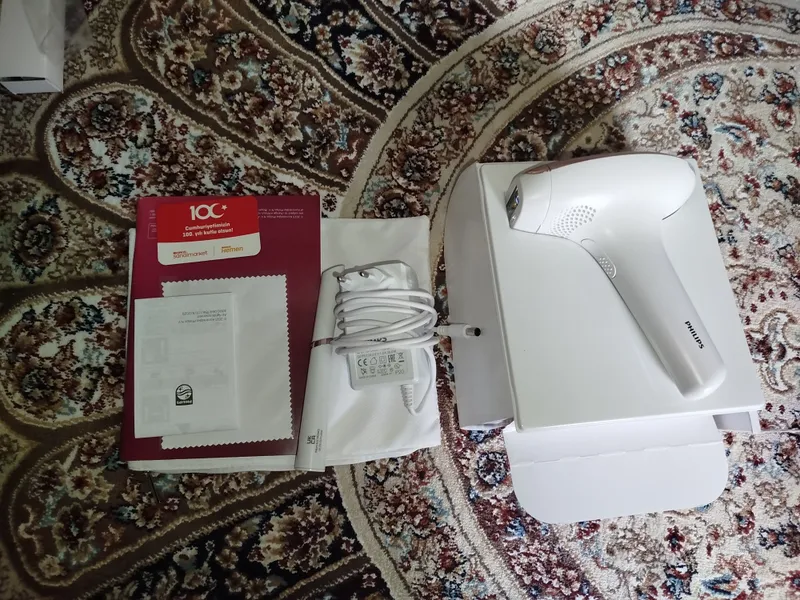 Фотоэпилятор Philips Lumea 7000 series BRI921/00 — фото 2