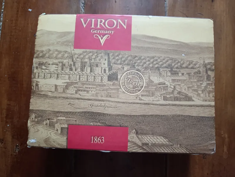 VIRON vino akksessuarlari toʻplami. 1 VIRON vino akksessuarlari toʻplami. 1