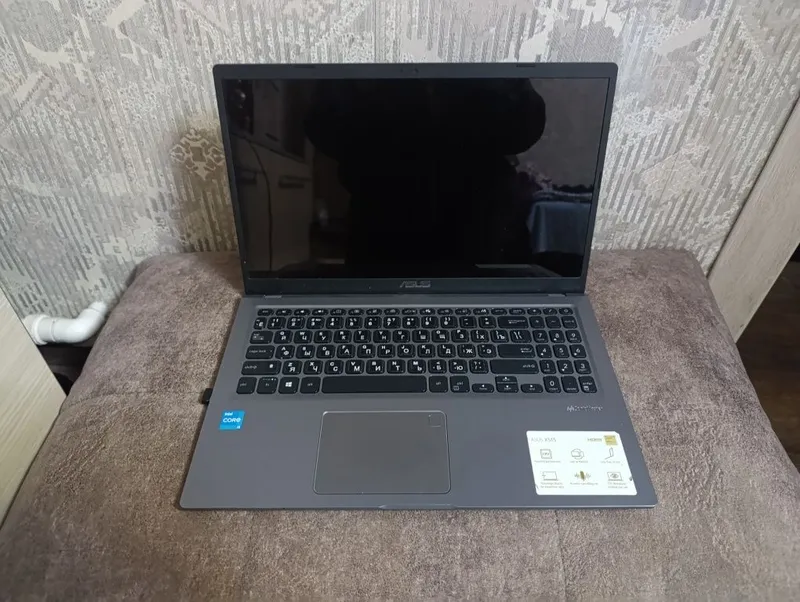 Продаю ноутбук ASUS модель,сенсор X515, i3 процессор ОЗУ 4 gb, в.к.128