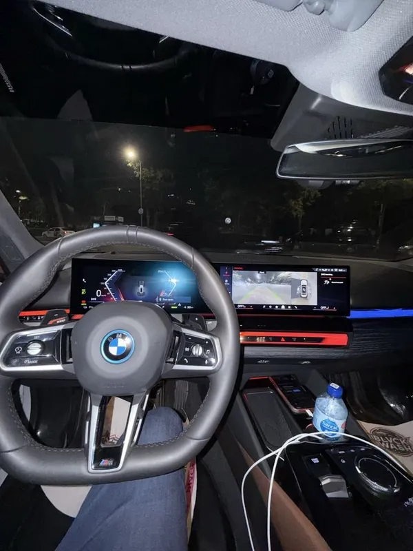 Bmw i5 50L oq rang 6 Bmw i5 50L oq rang 6