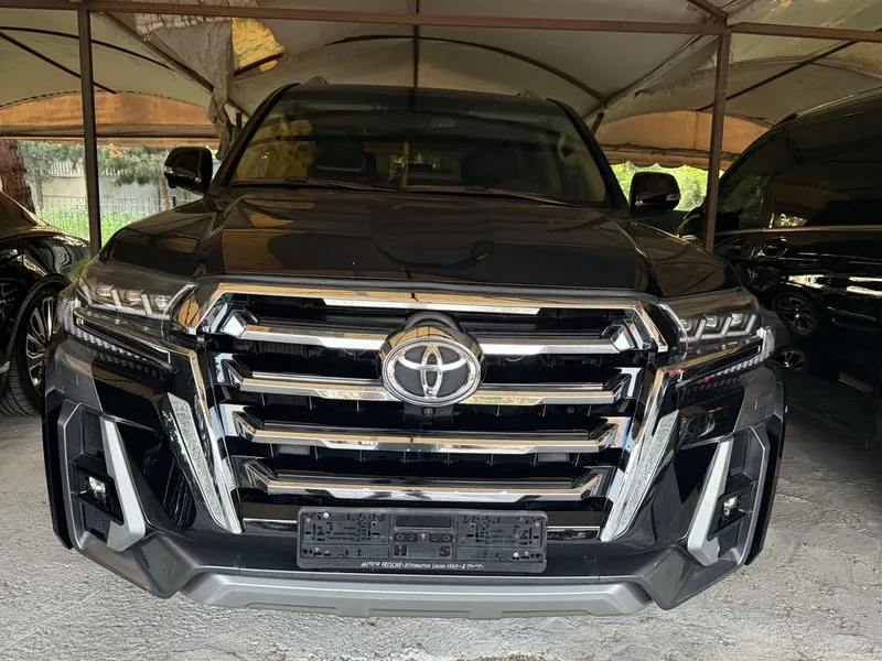 Tayota 200 zapchast fara oldi bor