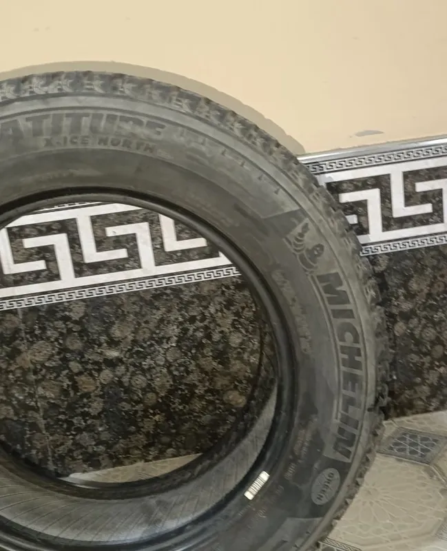 Продаются шины Michelin 7