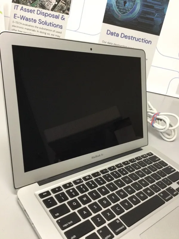 MacBook Air inch 2