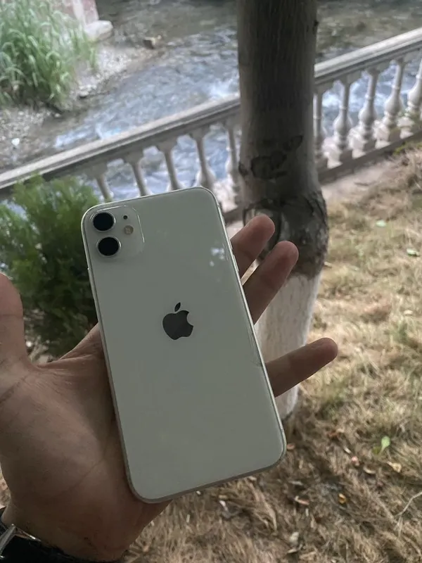 IPhone 11 128gb, есть коробка и документы, 75% 5 IPhone 11 128gb, есть коробка и документы, 75% 5