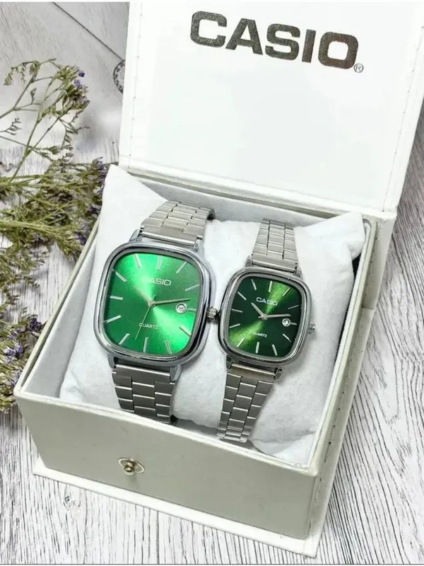 Soat casio, para juft soatlar zamonaviy kvadrat