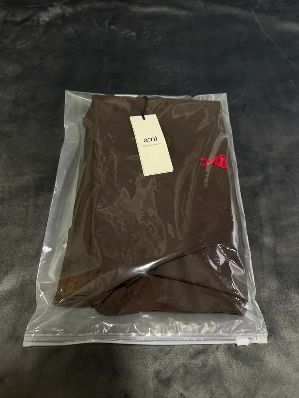 Футболка AMI Size: XL High Quality 7 Футболка AMI Size: XL High Quality 7