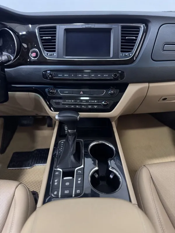 Kia Carnival 2019 — фото 3