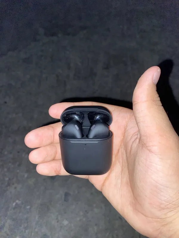 Airpods черные 1-го поколения 3 Airpods черные 1-го поколения 3