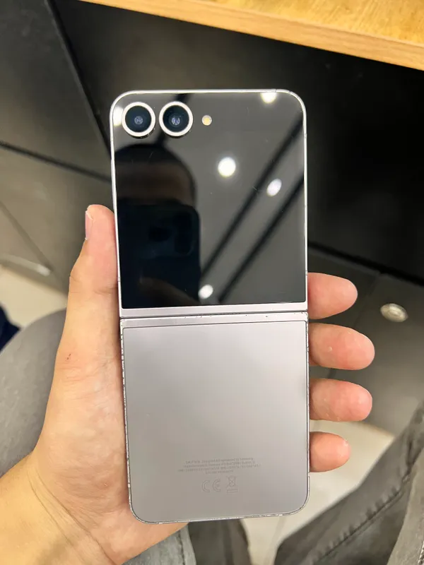 Galaxy Z Flip6 5