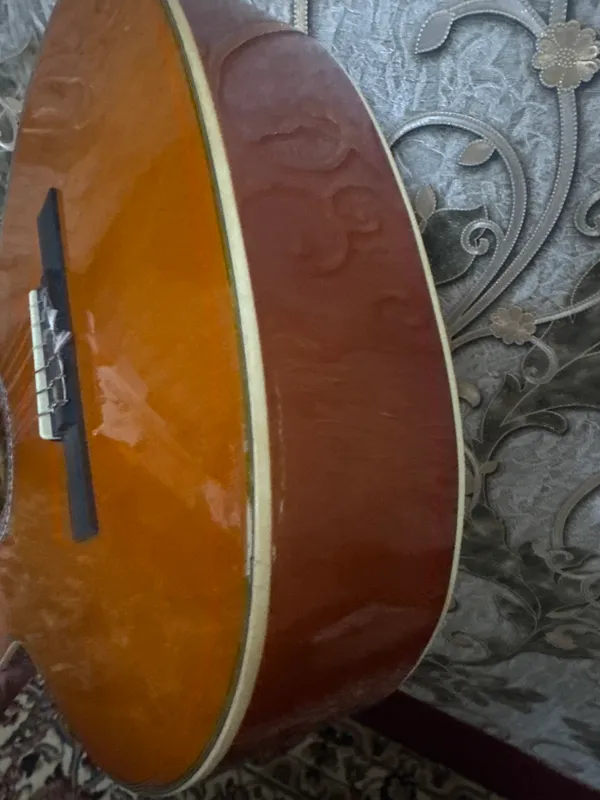 Grand Music gitarasi 3