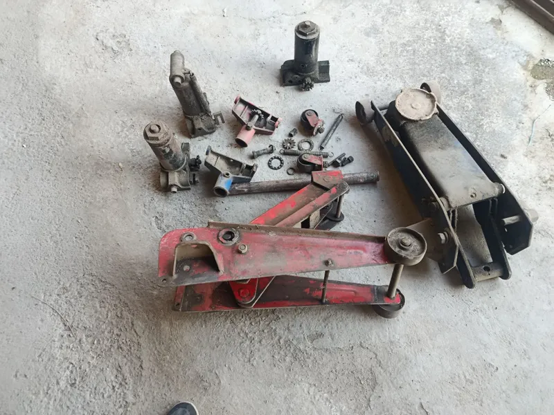 Авто домкрат на запчасть 2