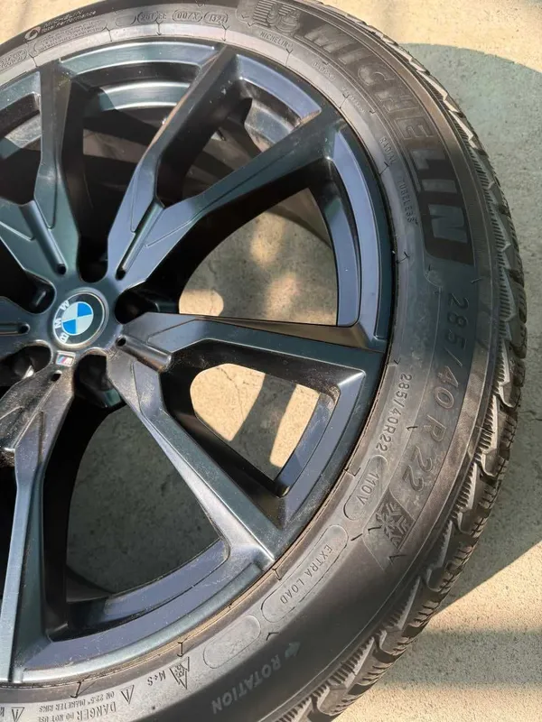 Оригинальные колеса / диски BMW 742M R22 с Michelin Pilot Alpin 5