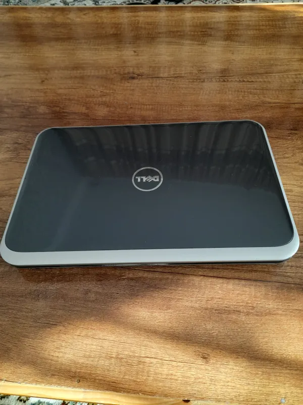 noutbuk Dell inspiron noutbuk Dell inspiron