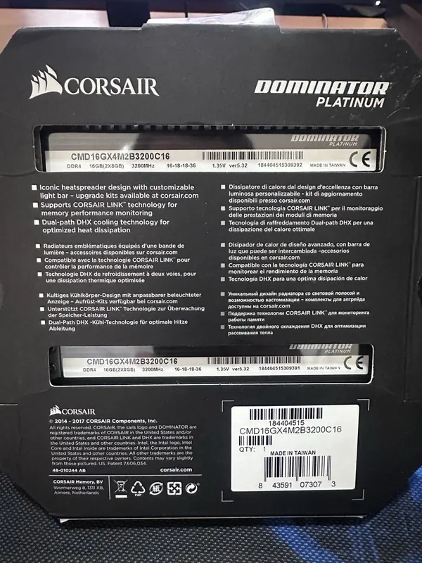 Corsair Dominator Platinum DDR4 2 Corsair Dominator Platinum DDR4 2