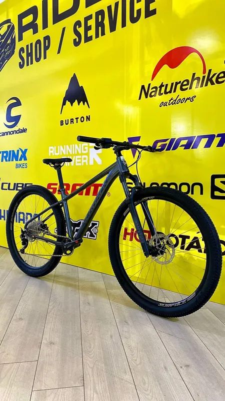Silverback Stride DELUXE (Germaniya) Silverback Stride DELUXE (Germaniya)