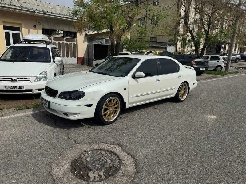продаю Nissan maxima a33