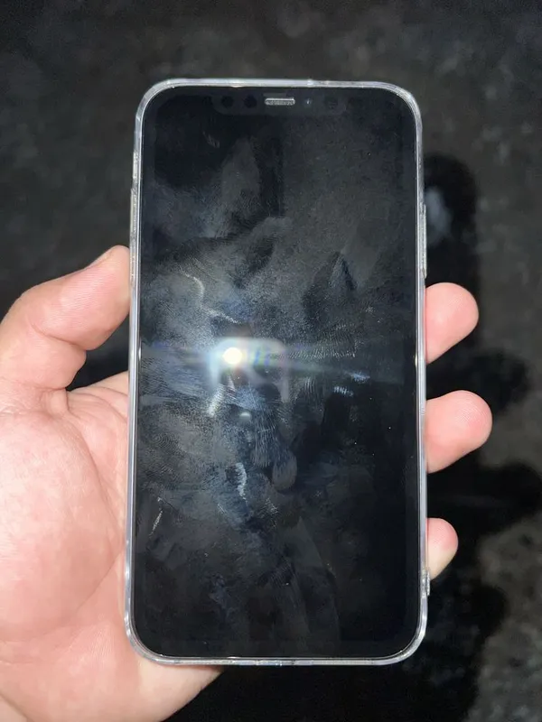 Iphone 11 sotiladi 4 Iphone 11 sotiladi 4
