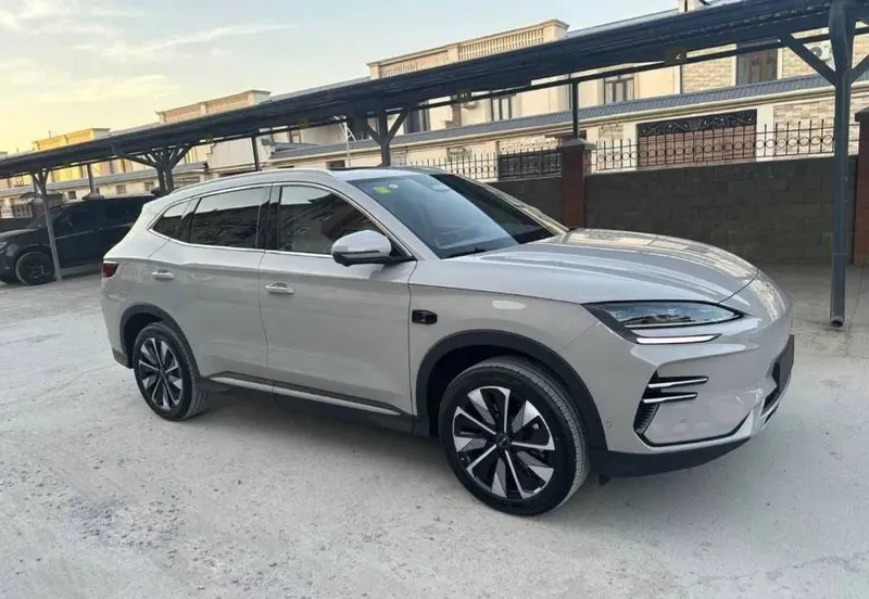 BYD Song Plus Champion Hybrid 150km naxt va nasiya savdo 1