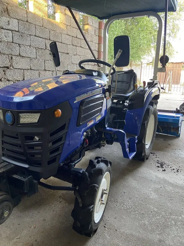 traktor mini sotiladi 1