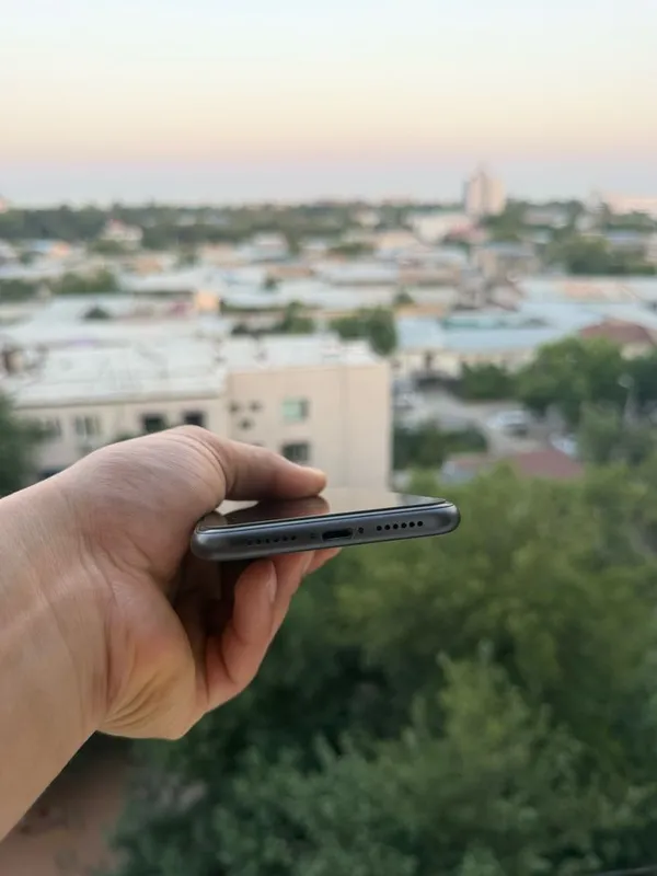 IPhone 11 black 64 Gb 5 IPhone 11 black 64 Gb 5