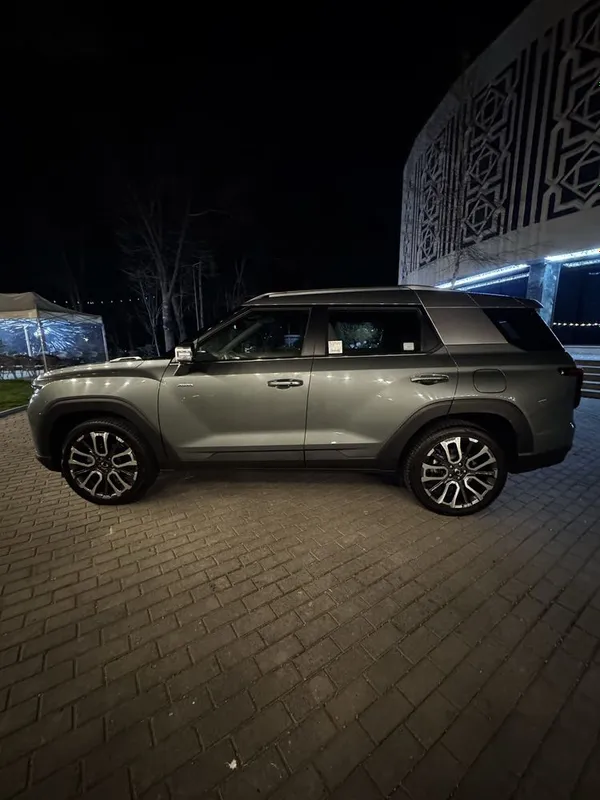 SsangYong Torres (4WD) 4.400 km 3 SsangYong Torres (4WD) 4.400 km 3